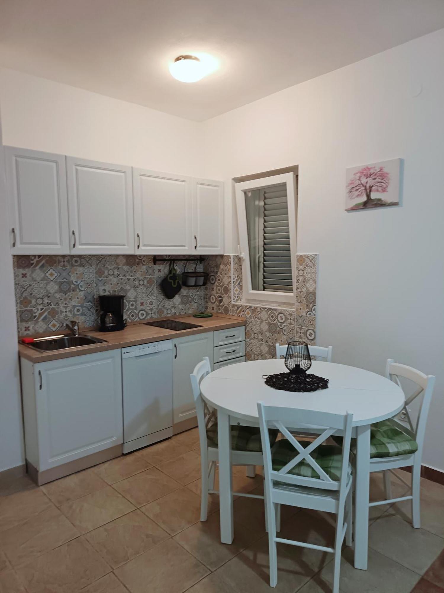 Lara - Apartment Near The Beach Vrbnik Exterior photo